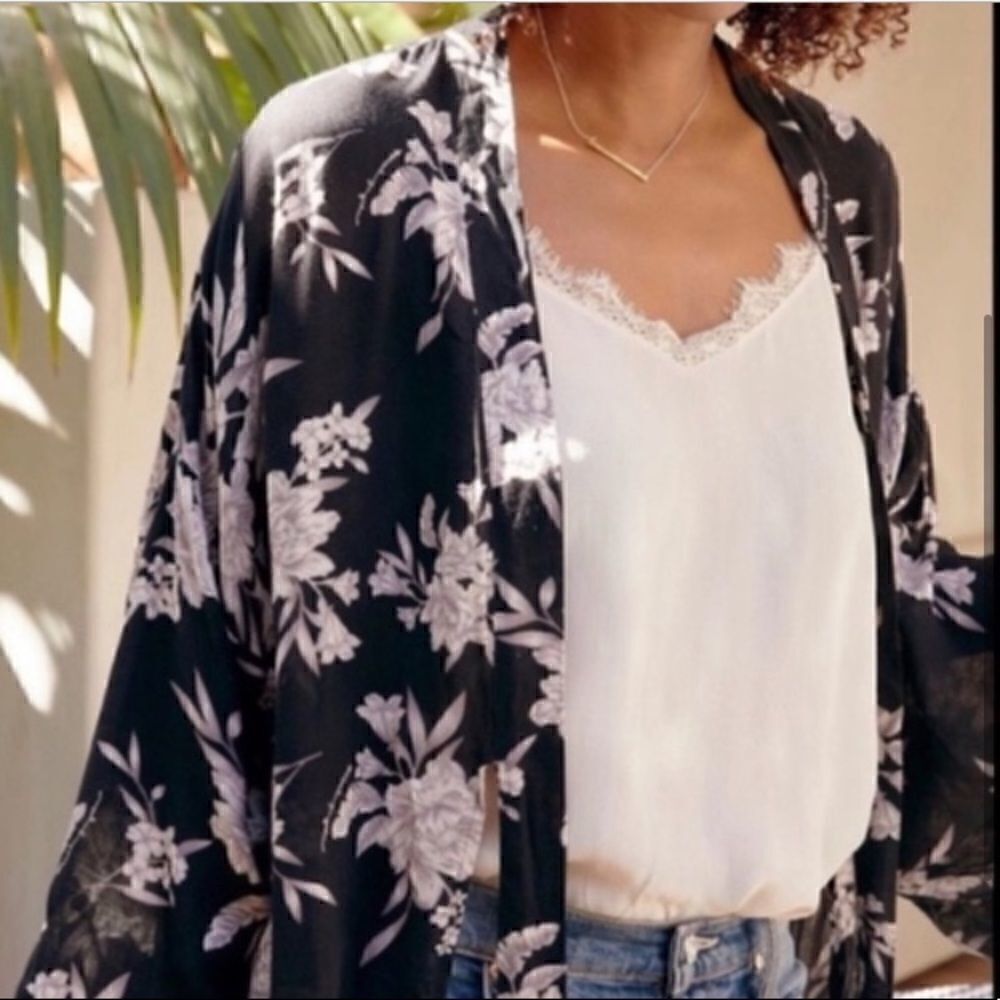 Spiritual Gangster Black Floral Kimono Tie Duster/Robe - Picture 2 of 10